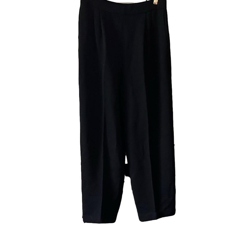 St. John collection by Marie Gray Santana Black knit pull on pant size 8